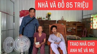 Trao nhà và công khai số tiền MTQ hỗ trợ cho anh Nê và bà Ba.