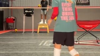 "Lại là quả bóng nổi khó chịu từ Karasuno" #bóngbóngchuỗi #bóngnổi