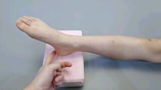 舞蹈中腿部伸直与脚背的关系