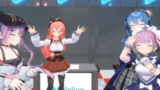 Comet-chan sneaking around Aquaopai in the chaos