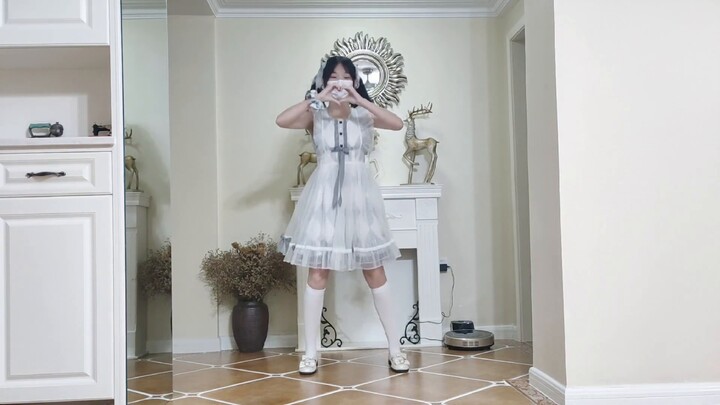 04 High school girl's New Year's cover dance, touching touching / なでなで / home dance first attempt! H