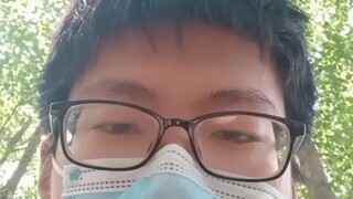 Pada hari kelulusan tiga tahun SMA, Sekolah Menengah No. 2 Hengshui memberiku sebongkah kotoran...