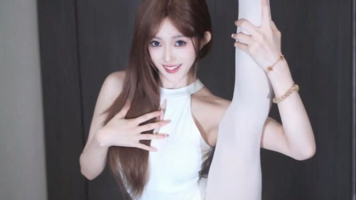 นักเต้นท่าอี้จื่อหมา