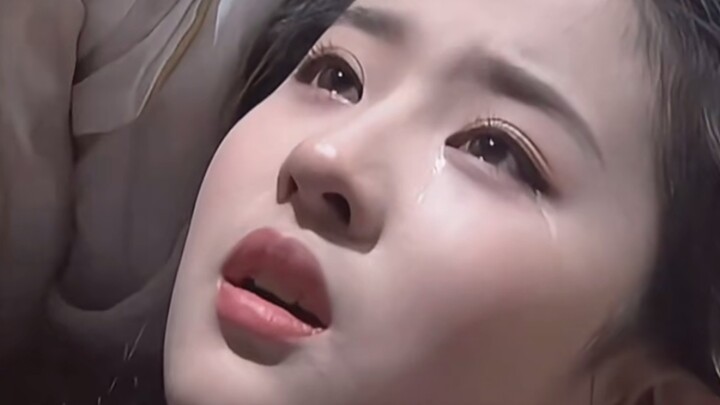 Nhan sắc của cô ấy rốt cuộc có thể khiến bao nhiêu thế hệ phải kinh ngạc!