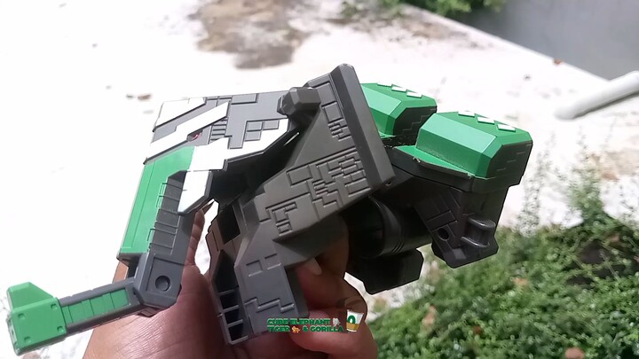 147. DX Zyuohwild Zyuohger 動物機器人