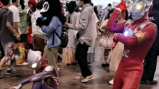 漫展上的雷欧奥特曼