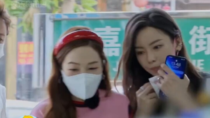 ความแตกต่างระหว่างเจิ้งซิวเหยียนกับอวี๋เหวินเหวินในเรื่องไอศกรีม: เหวินเหวินบอกว่า ฉันซื้อได้แค่ไอติ