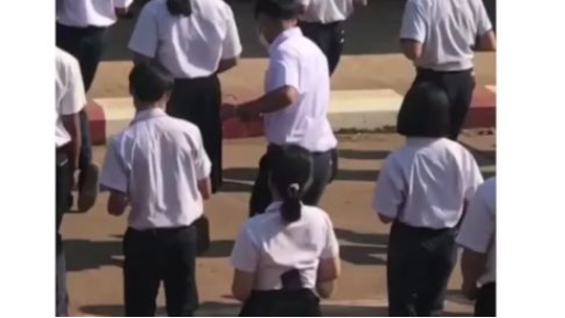 เต้นด้วยกันมันอยู่คนเดียว😂...