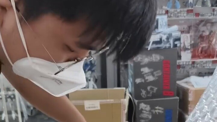 Bandai Flagship Store 1999 lucky bags four consecutive openings