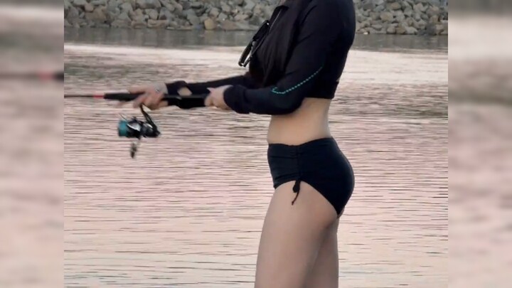Ini memancing ikan atau memancing orang?