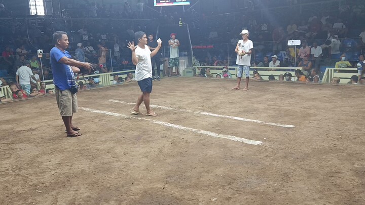 2hits CHAMPION LCA          (1st Fight) Black Hennie