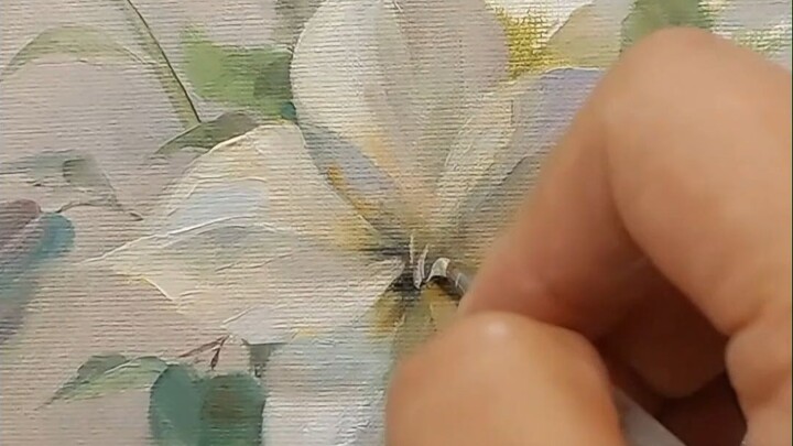 Oil Painting Tutorial 👉 Unveiling How to Paint That Vibrant, Multicolored White