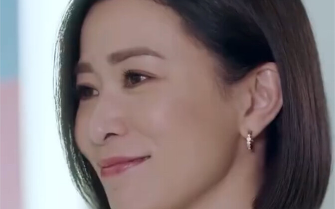 TVB: "Mẹ đây tỉnh táo đã lâu rồi, đâu phải chỉ mới một hai ngày!" "tvb" "Nữ hoàng tin tức" phim Hồng