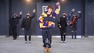 [Wajib dimiliki untuk roadshow] Lagu tema Youth With You versi cermin ruang latihan resmi Xu Minghao