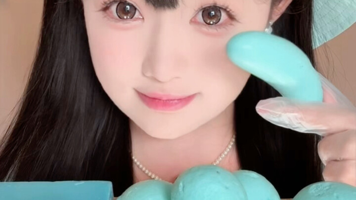 ชุดมินต์เคี้ยวเพลิน