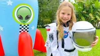Nastya flies to aliens to learn about space.