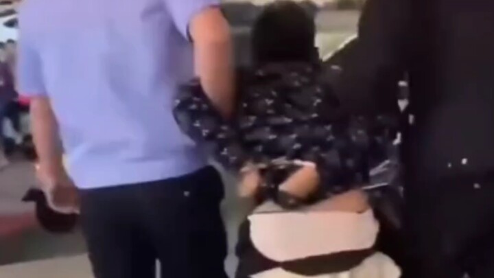 تلاميذ الابتدائي يواجهون الواقع خارج الإنترنت