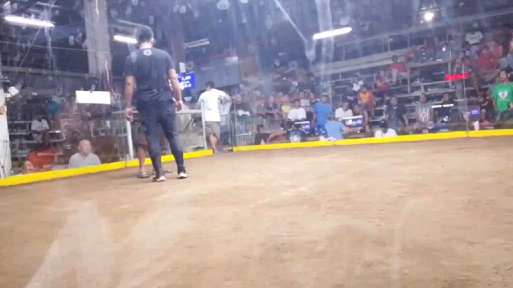 2hits first fight!!! Win!!!!