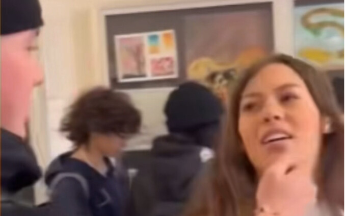 “Ternyata pria memang lebih mengerti pria.”