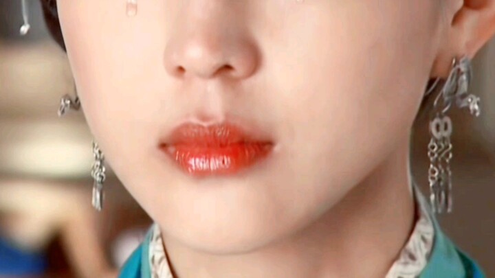 If it weren’t for her good looks, this clueless, troublemaking female lead probably wouldn’t be very