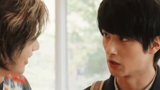 ตัวเอกชายที่ถูกบอกว่าเขามีชีวิตอยู่ได้อีกเพียงสามเดือน และตัวเอกชายคนที่สองที่ละทิ้งความฝันในการเป็น