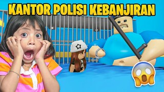 LEIKA KABUR DARI PENJARA BARRY YANG KEBANJIRAN 😱😨 WATER BARRY PRISON [ROBLOX INDONESIA]