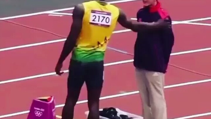 Gerakan terkecil pun bisa mencerahkan hari seseorang.