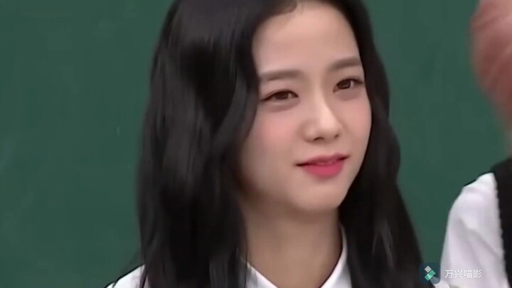 Chị đại Hàn Quốc, thiên tài Jisoo