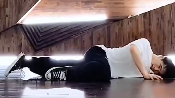 MoonBin Bad guy dance cover practice video. #MOONBIN #문빈  #ASTRO #어스트로