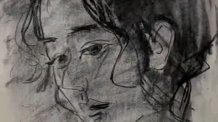 像不像初学素描跟着老师画的你