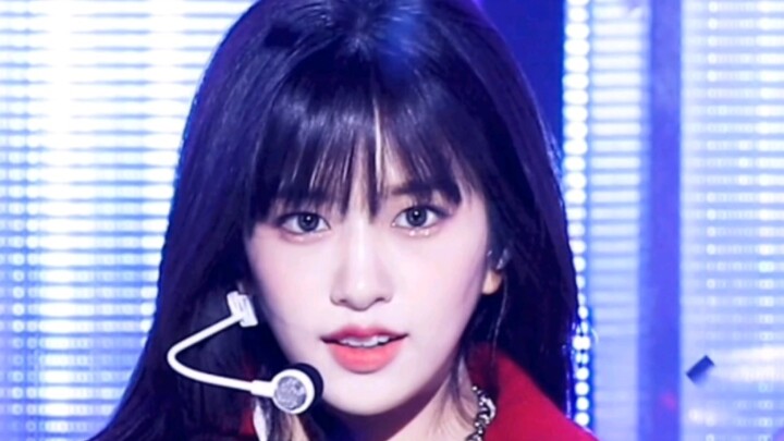 No One Can Beat Ahn Yujin in Kitsch: A Kitsch Mashup You’ve Never Seen Before