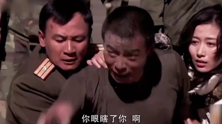 In times of crisis, the teammates of many years left the hope of survival to the college students!