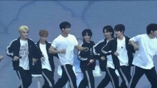Seventeen - Hype Boy