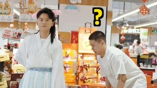 中秋要营业的是月亮，而不是你