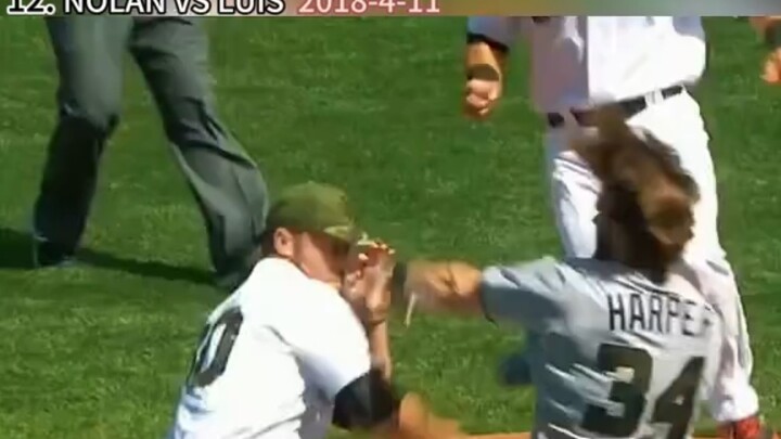 ช็อตมวยปล้ำเบสบอล MLB แค้นไหนก็ล้างแค้นกันตรงนั้น!