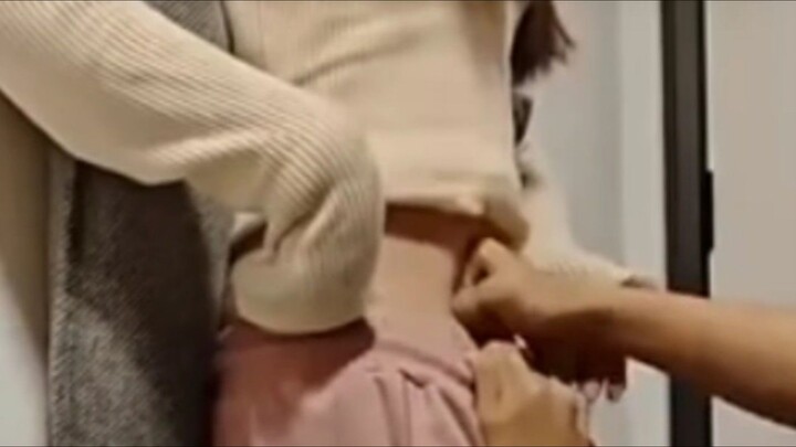 girl belly punch/pukul perut perempuan