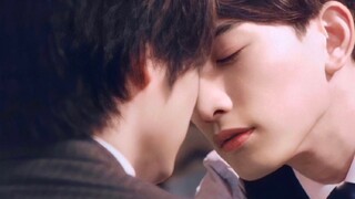 [Kurosawa x Adachi] Lần đầu tiên, tôi cảm thấy trái tim mình được chạm đến