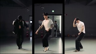 1M "Xin lỗi" ba vũ công trên cùng một màn hình quay trực tiếp, nếu không được, ba người có thể thành