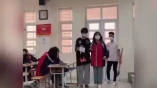 Con gái là phải nhẹ nhàng nhó