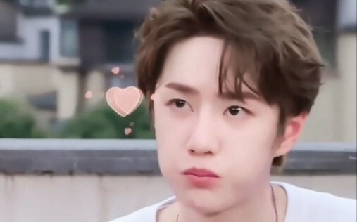 «وانغ ييبو بمفرده» دهون الحليب الصغيرة لوانغ ييبو رقيقة ومحبوبة لدرجة لا تُحتمل، بس أتمنى لو أقدر أق