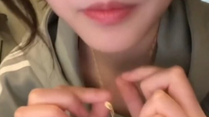 蛇姐看看胸/这是另外的价钱