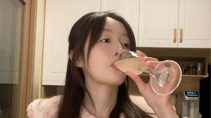 Tết ở nhà làm sao để lén uống rượu