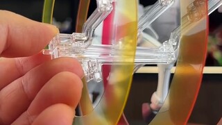 The RG God Gundam Wind and Cloud Resurrection PB Limited Accessory Pack is easy to play with.