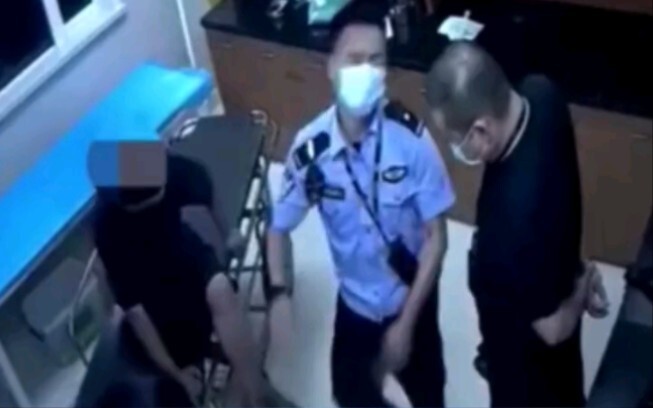 Setelah Mabuk, Pria Rampas Senjata Polisi dan Dihukum 3 Tahun 3 Bulan Penjara