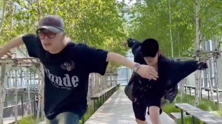 【تشوي يونجين وSEVENTEEN】مستوى رفيع جدًا!! تحدي خارق بين تشوي يونجين وابن عمه