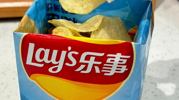 To be honest, I just found out snacks can be eaten like this!