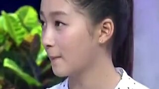 听说"关晓彤 也塌房了，瞬间感觉心里也能好受点 "李易峰