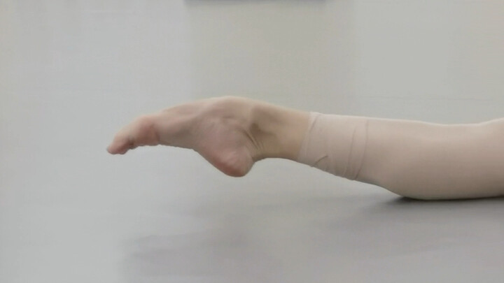 Thử thách cầm chân kiểu ballet~