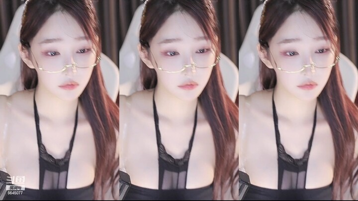 Xiao Xiao Su (her expressions are also amazing)