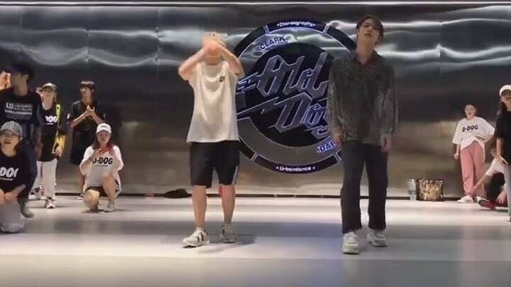 [หวาง เฉินยี่] 22 Seconds of Sharkman Incident – Old Town Road (Remix)